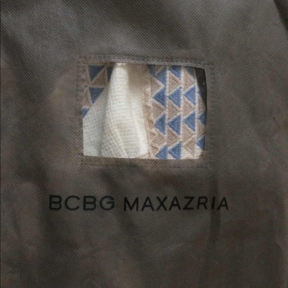 White BCBG MAXAZRIA Gown - Host Pick! - Picture 4 of 8